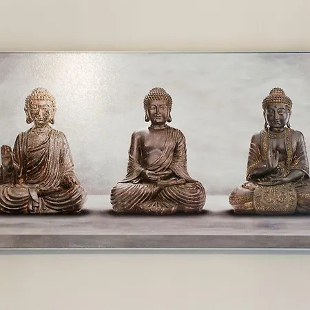 Ms Antica アパート *